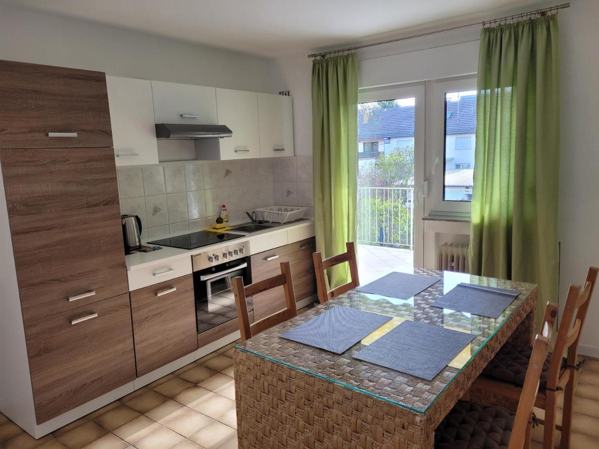 Ferienwohnung Anna Oftersheim Schwetzingen Hockenheim 3 Zimmer Mit Balkon Exterior photo